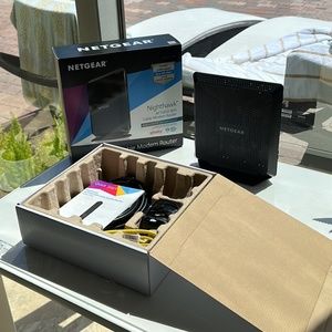 Netgear Nighthawk Cable Modem WiFi Router